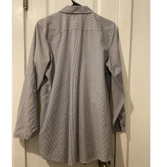 Chicos sz 2 blue pinstriped button down Pintuck 3/4 sleeve sz L - Picture 5 of 6
